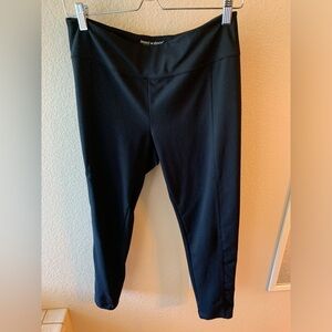 Black leggings size M/8-10, by exoffio travel brand